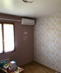 Climatiseur LG posé dans une chambre d’enfant – Châlons