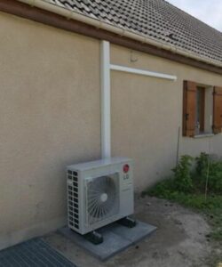 Groupe extérieur LG quadri-split fixé sur façade – Châlons